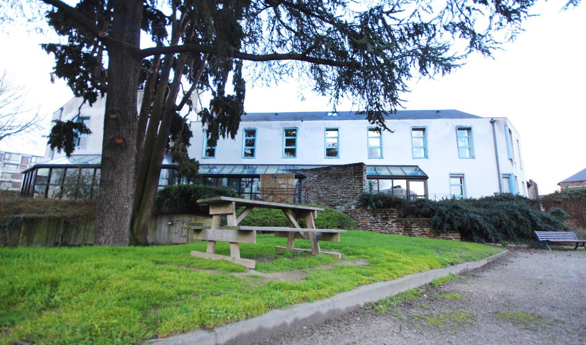 Hostel Rennes Exterior photo